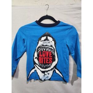 Gymboree Boys Sz 5 Valentines Day "Love Bites" Shark Embroidered Long Sleeve Tee